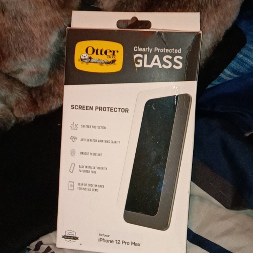 OtterBox clearly protected glass
